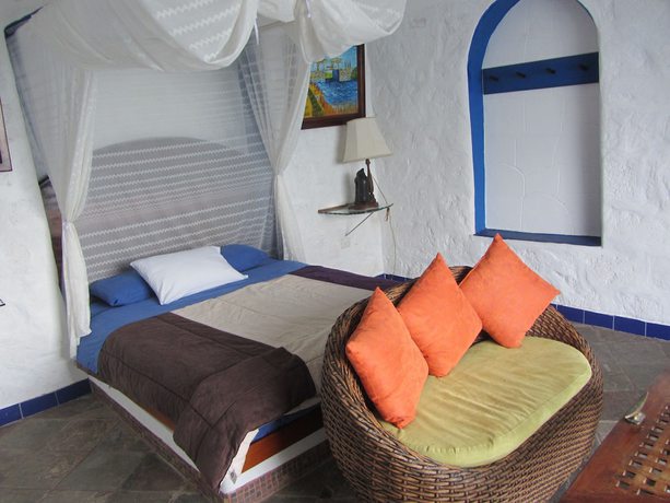 Imagen de la habitación del Hotel Hoster&iacute;a Farall&oacute;n Dillon. Foto 10