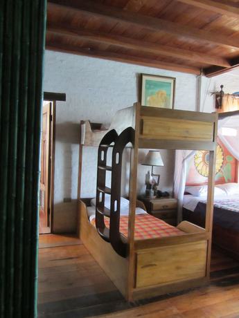 Imagen de la habitación del Hotel Hoster&iacute;a Farall&oacute;n Dillon. Foto 15