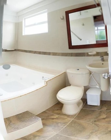 Imagen de la habitación del Hotel Hoster&iacute;a Fundadores. Foto 6