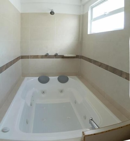 Imagen de la habitación del Hotel Hoster&iacute;a Fundadores. Foto 13