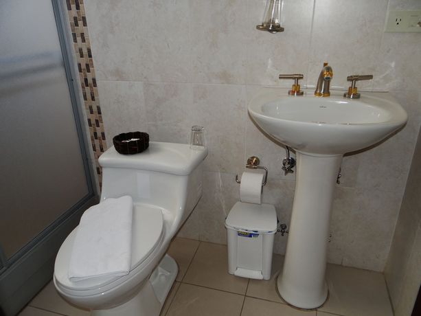 Imagen de la habitación del Hotel Hoster&iacute;a Imperio Real. Foto 5