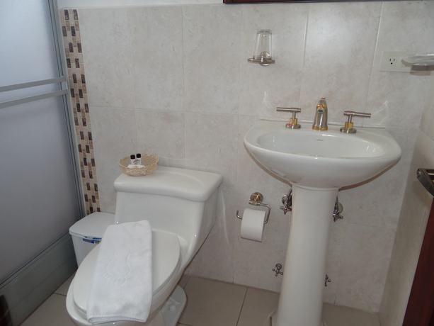 Imagen de la habitación del Hotel Hoster&iacute;a Imperio Real. Foto 6