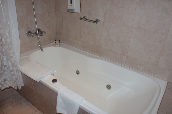 Imagen de la habitación del Hotel Hoster&iacute;a Kaik&eacute;n. Foto 17