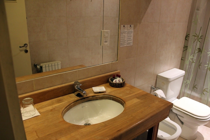 Imagen de la habitación del Hotel Hoster&iacute;a Kaik&eacute;n. Foto 18