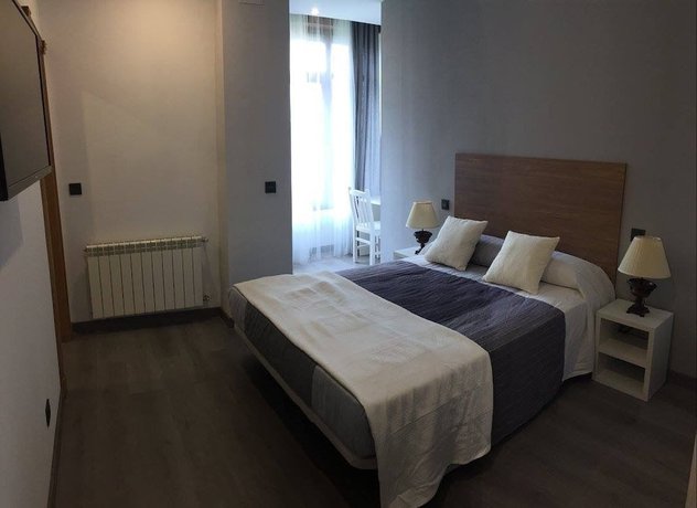 Imagen de la habitación del Hotel Hoster&iacute;a La Moraleja. Foto 7