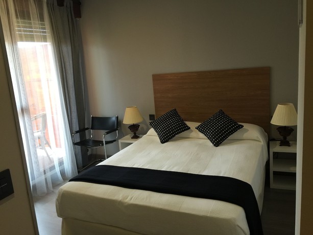 Imagen de la habitación del Hotel Hoster&iacute;a La Moraleja. Foto 9