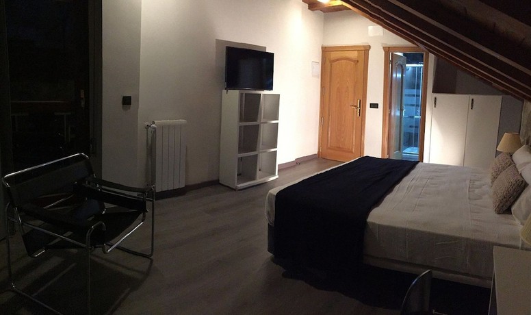 Imagen de la habitación del Hotel Hoster&iacute;a La Moraleja. Foto 13