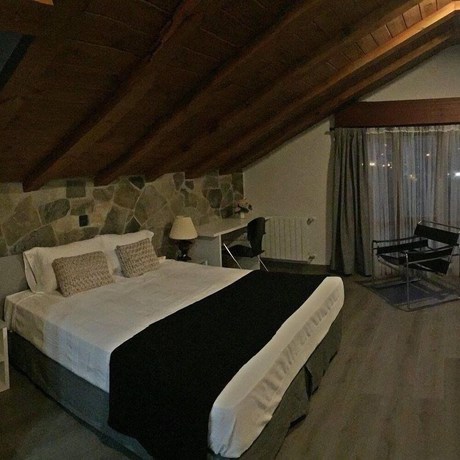 Imagen de la habitación del Hotel Hoster&iacute;a La Moraleja. Foto 14