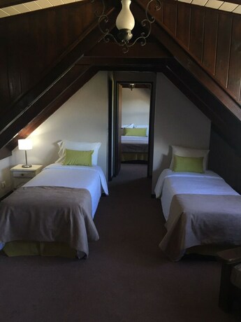 Imagen de la habitación del Hotel Hoster&iacute;a Las Nieves. Foto 19
