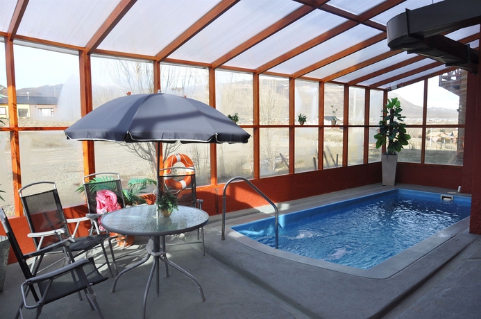 Imagen de la piscina del Hotel Hoster&iacute;a Lupama. Foto 14