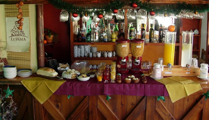 Imagen del bar/restaurante del Hotel Hoster&iacute;a Lupama. Foto 4