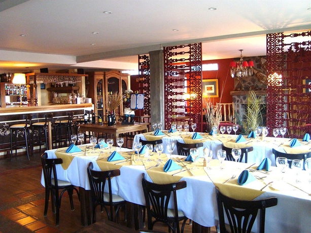 Imagen del bar/restaurante del Hotel Hoster&iacute;a Meulen. Foto 3