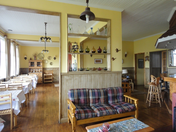 Imagen de los interiores del Hotel Hoster&iacute;a Mirador Del Payne. Foto 11