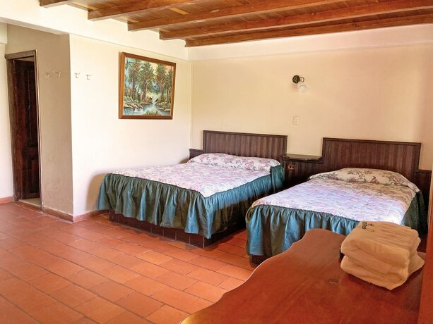 Imagen general del Hotel Hoster&iacute;a Para&iacute;so. Foto 2