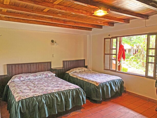 Imagen de la habitación del Hotel Hoster&iacute;a Para&iacute;so. Foto 17