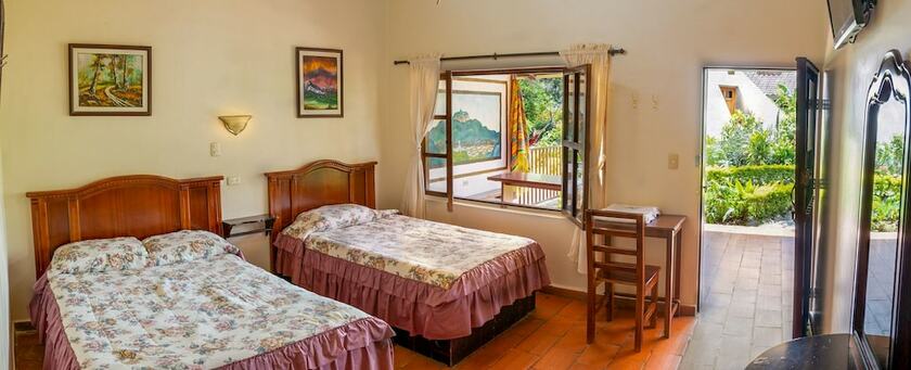 Imagen general del Hotel Hoster&iacute;a Para&iacute;so. Foto 13