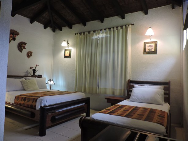 Imagen de la habitación del Hotel Hoster&iacute;a Puerto Gaviota. Foto 6