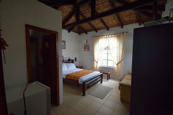 Imagen de la habitación del Hotel Hoster&iacute;a Puerto Gaviota. Foto 14