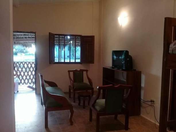 Imagen de la habitación del Hotel Hoster&iacute;a Pura Vida. Foto 2