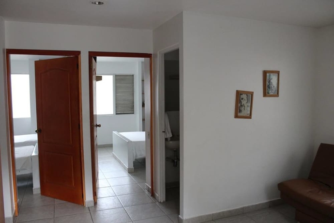 Imagen de la habitación del Hotel Hoster&iacute;a R&iacute;o Escondido. Foto 8