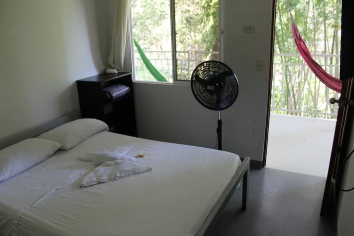 Imagen de la habitación del Hotel Hoster&iacute;a R&iacute;o Escondido. Foto 10