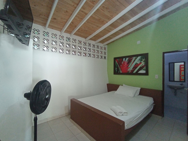 Imagen de la habitación del Hotel Hoster&iacute;a R&iacute;o Escondido. Foto 15