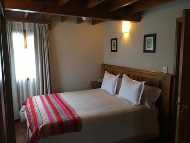 Imagen de la habitación del Hotel Hoster&iacute;a Senderos. Foto 7