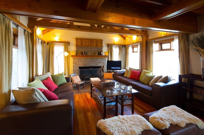 Imagen de los interiores del Hotel Hoster&iacute;a Senderos. Foto 19