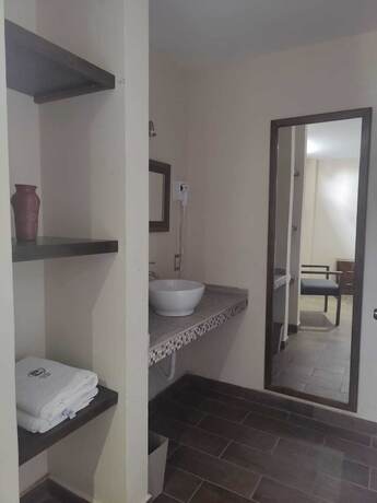 Imagen general del Hotel Hoster&iacute;a Tocali. Foto 2