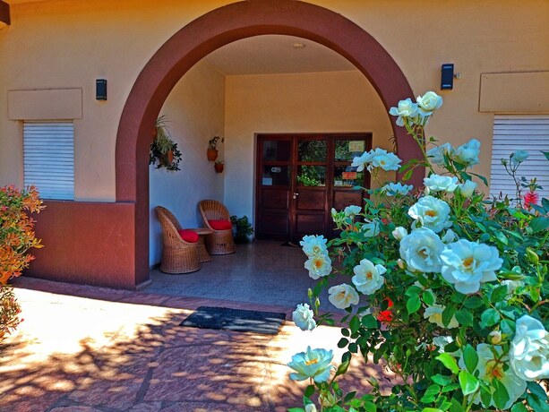 Imagen general del Hotel Hoster&iacute;a Valle Azul. Foto 2