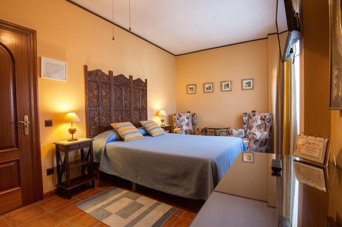 Imagen de la habitación del Hotel Hoster&iacute;a de Langre. Foto 4