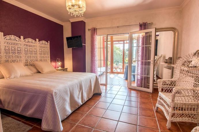 Imagen de la habitación del Hotel Hoster&iacute;a de Langre. Foto 8