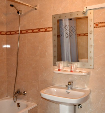 Imagen de la habitación del Hotel Hoster&iacute;a de Somo. Foto 10