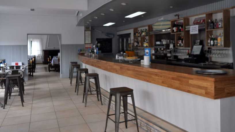 Imagen del bar/restaurante del Hotel Hoster&iacute;a de Somo. Foto 4