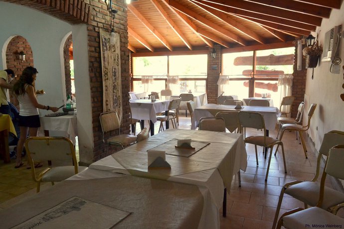 Imagen del bar/restaurante del Hotel Hoster&iacute;a de la Villa. Foto 3