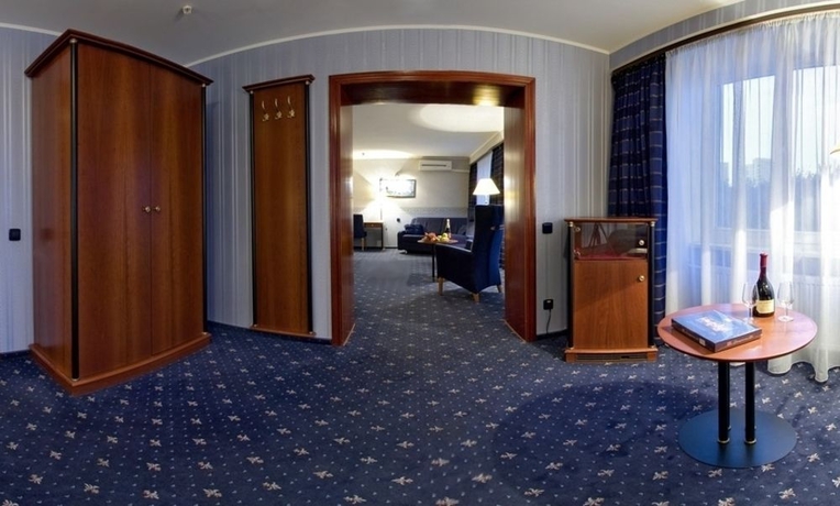 Imagen de los interiores del Hotel Hostynnist. Foto 8