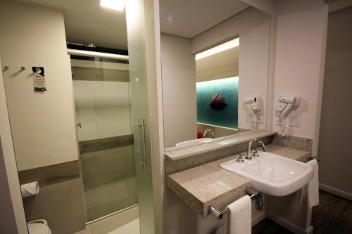 Imagen general del Hotel Hot Beach Resort. Foto 1