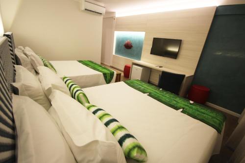 Imagen de la habitación del Hotel Hot Beach Resort. Foto 6