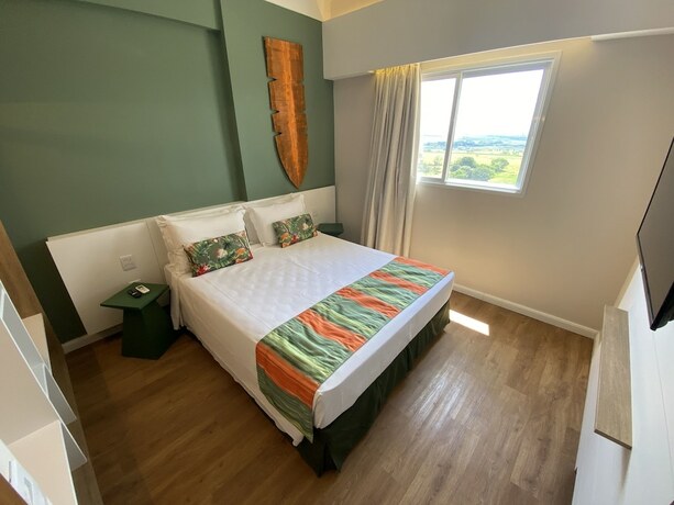 Imagen de la habitación del Hotel Hot Beach Suites. Foto 16