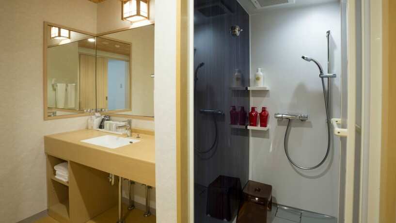 Imagen general del Hotel Hot Spring From Deep Water Osaka Hinode Nipponbashi. Foto 10