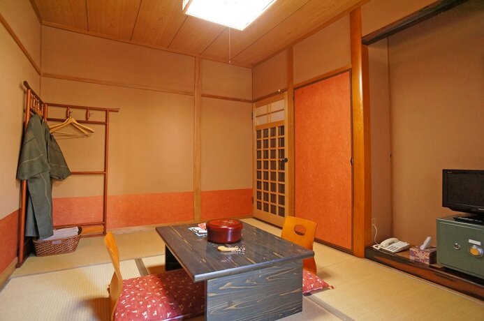 Imagen de la habitación del Hotel Hot Spring Inn Banya. Foto 15