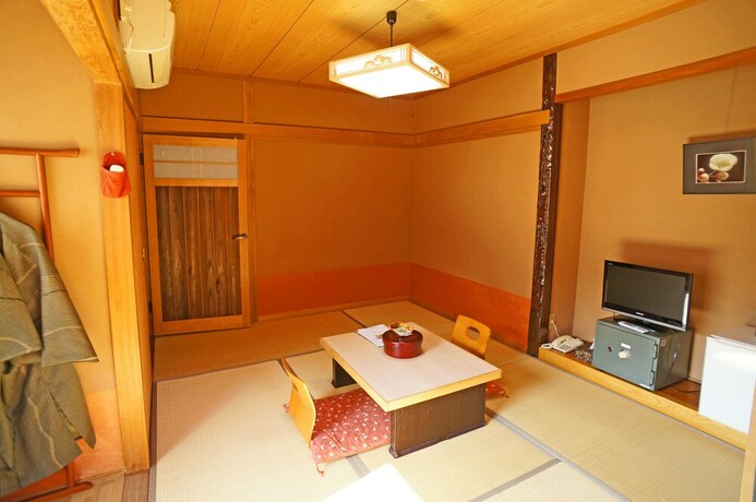 Imagen de la habitación del Hotel Hot Spring Inn Banya. Foto 18