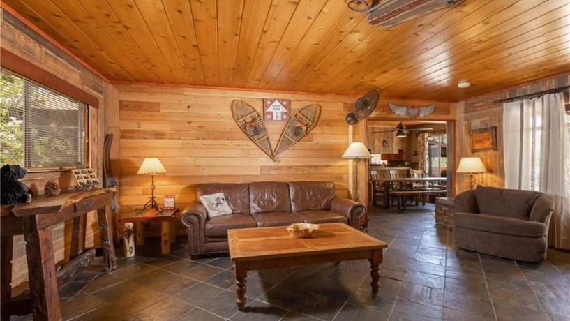 Imagen de la habitación del Hotel Hot Tub Near Lake Kellys Kottage. Foto 13