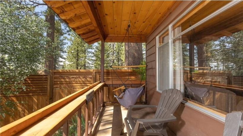 Imagen de la habitación del Hotel Hot Tub Near Lake Kellys Kottage. Foto 15