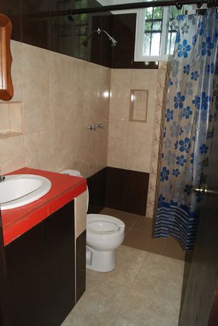 Imagen de la habitación del Hotel HoteL cAsaiA. Foto 2