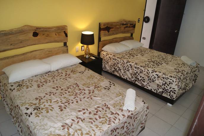 Imagen de la habitación del Hotel HoteL cAsaiA. Foto 18