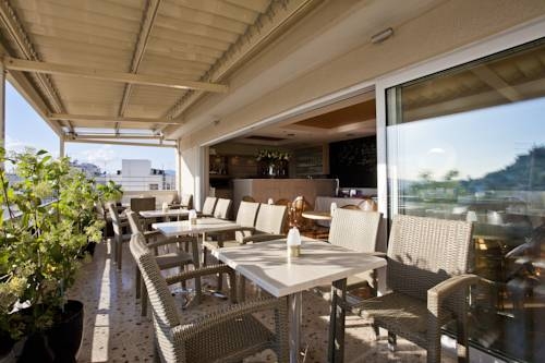 Imagen general del Hotel Hotel Adonis. Foto 2