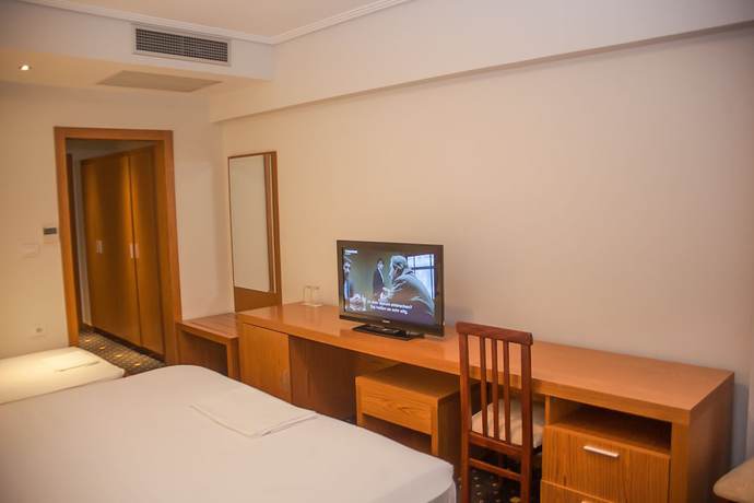 Imagen de la habitación del Hotel Hotel Agimi. Foto 5