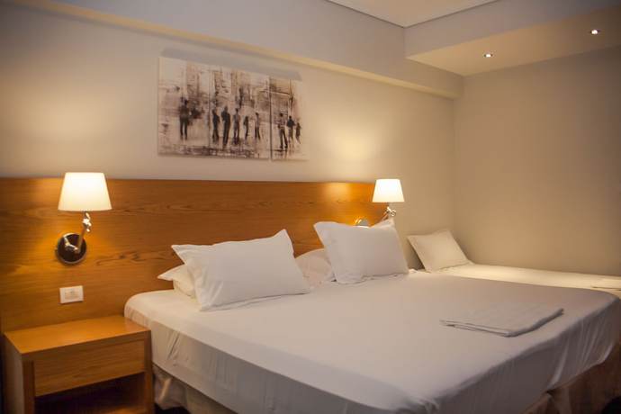 Imagen de la habitación del Hotel Hotel Agimi. Foto 12