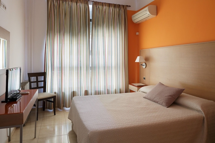 Imagen de la habitación del Hotel Hotel Alamo. Foto 7